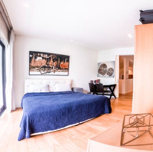 8 Nassim Road